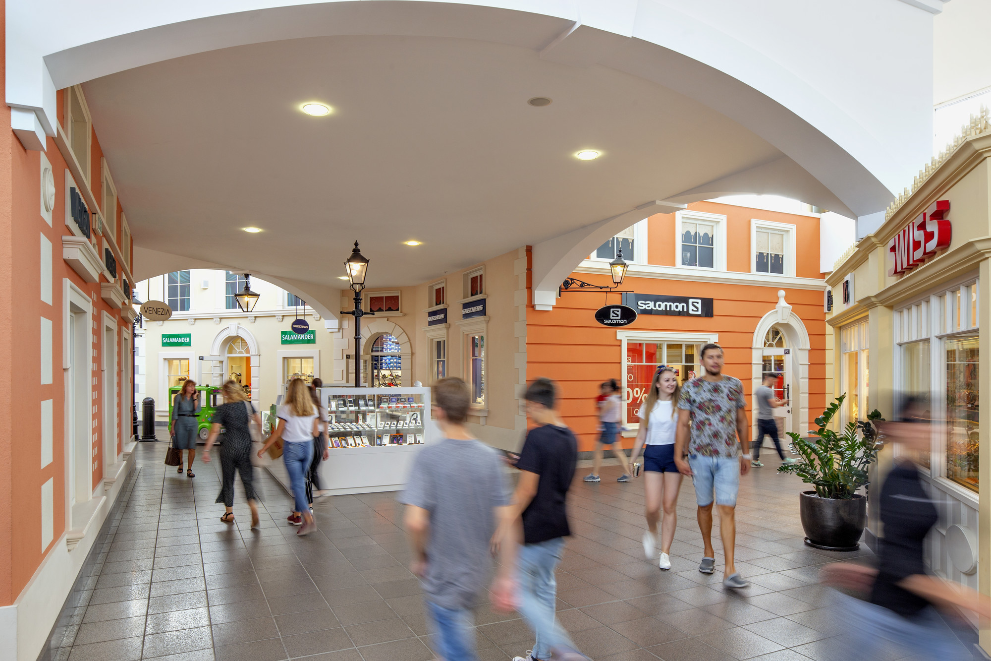 Designer Outlet Warszawa Shopping in Warsaw Warsaw